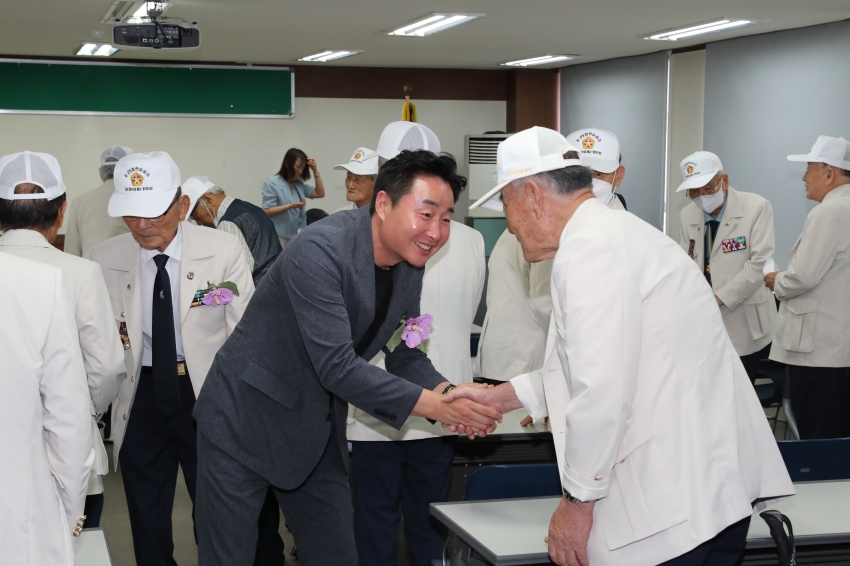 6.25참전유공자회 울산광역시 남구지회 호국영웅기장수여기념행사_3