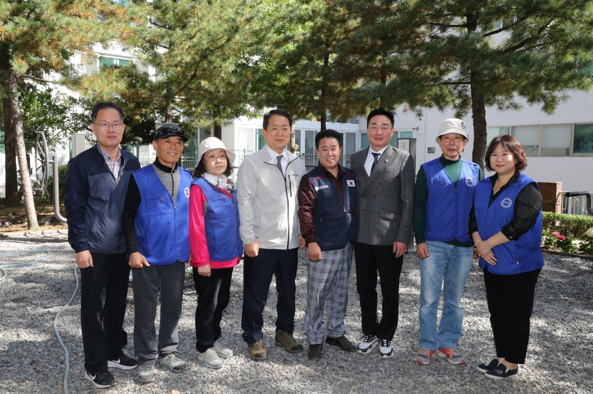 신정1동 꽃 향기 가득한 정원마을 가꾸기_2