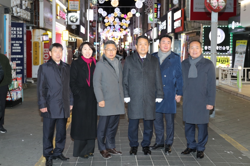 디자인거리 야간경관조명 점등행 (바보사거리)_5