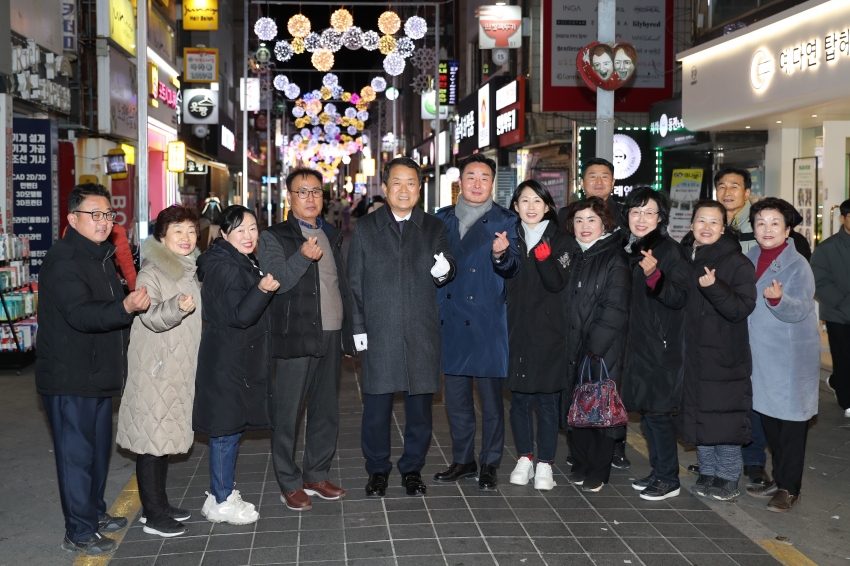 디자인거리 야간경관조명 점등행 (바보사거리)_6