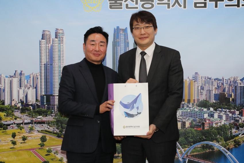 몽골항올구청장, 항올구청장 자문관(항올구의원) 내방_4