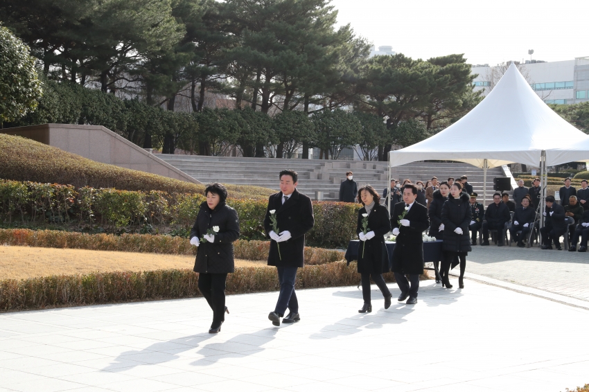 제105주년 3.1절 기념 울산항일운동기념탑 참배_1