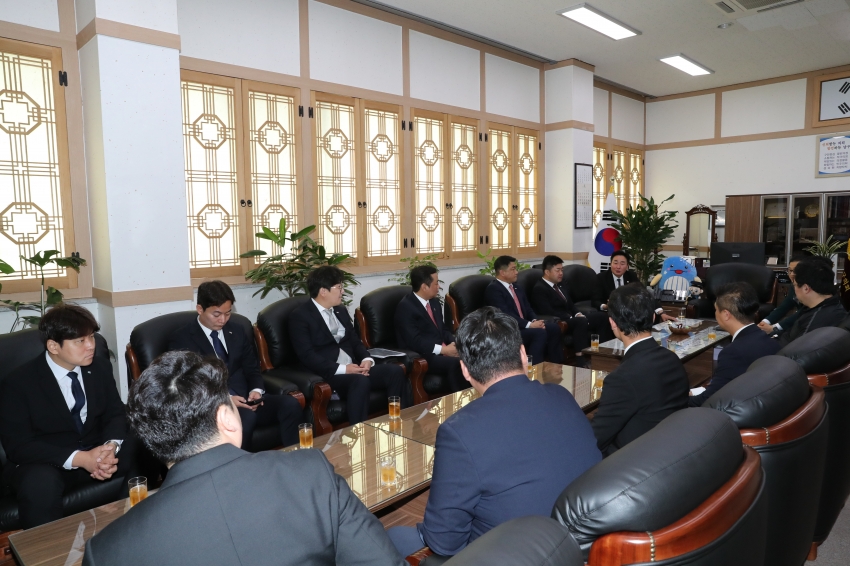 이정훈 남구의장, 김상욱 국회의원 당선인·울산권역 7개롬 청년회의소회장(JC) 간담회_4