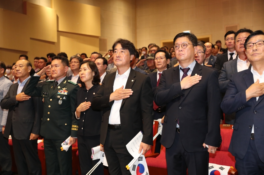 제79주년 광복절 기념 항일운동기념탑 참배 및 광복절 기념식_8