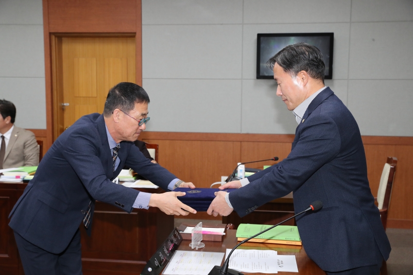 제266회 제2차 정례회 행정자치위원회_2