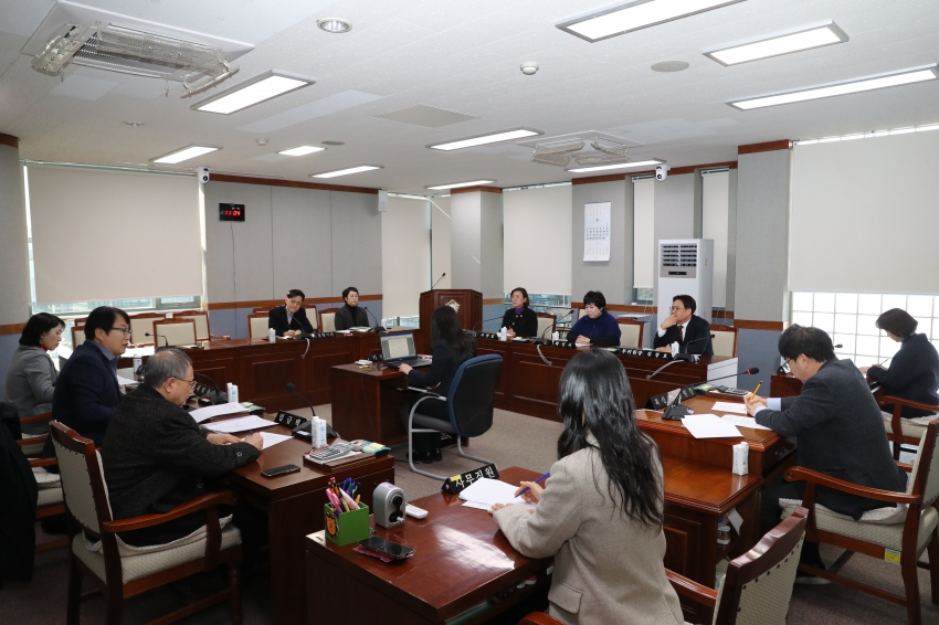 제266회 정례회 폐회중 의회운영위원회_1