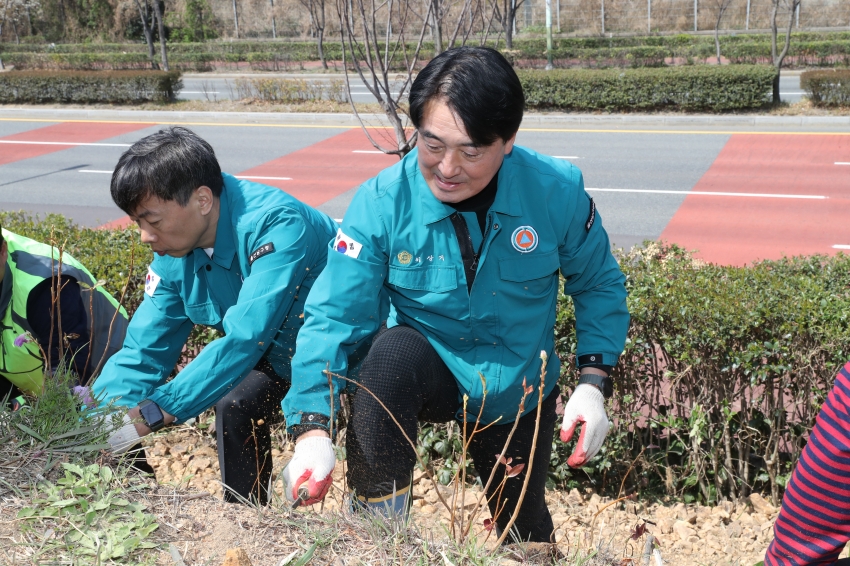 자연보호협의회 여천 메타세콰이어길 수목식제 행사_7