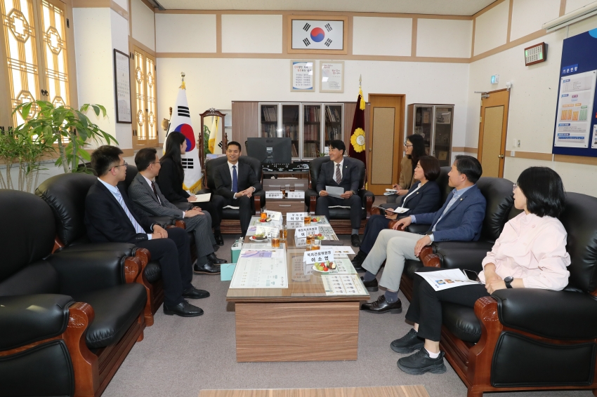 중국 염성시 인민대표회의 류광치우 상무위원회 부주임 내방_4