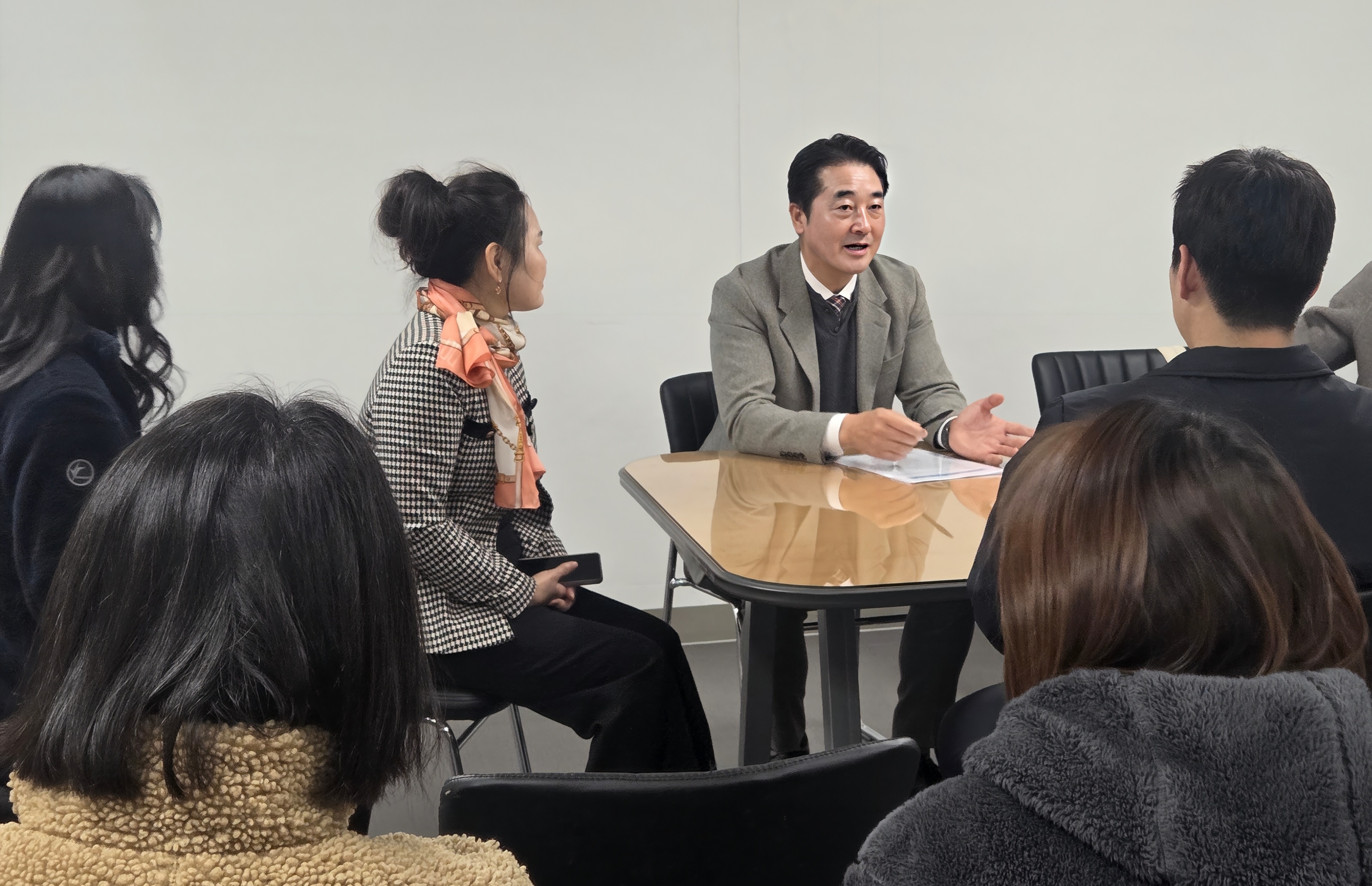 이상기 남구의장, 여천초 통학로 환경 개선 위한 학부모 간담회 개최 