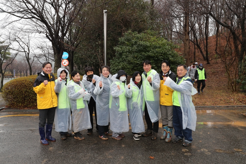 제81회 식목일 기념 나무심기_7