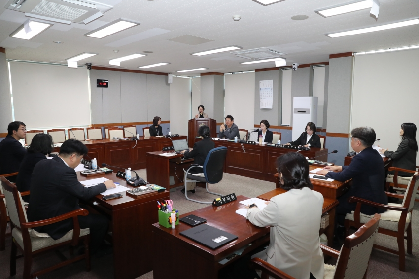 제280회 정례회 폐회중 의회운영위원회_1